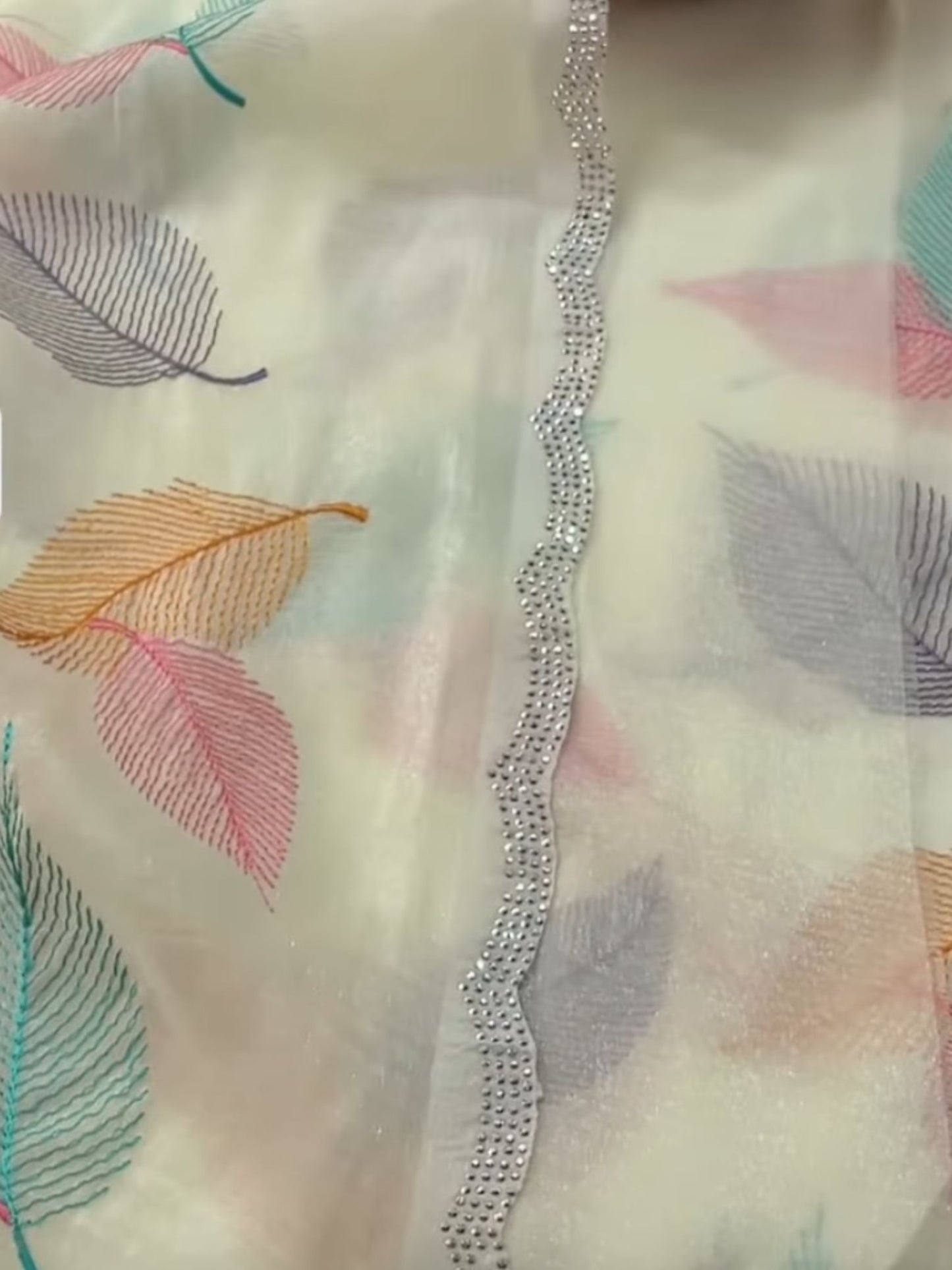 White Crush Chiffon Saree with Multi-Colour Leaf Embroidery – Light & Elegant